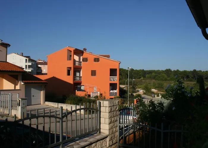 Апартаменты With Wifi - 6987 Пула